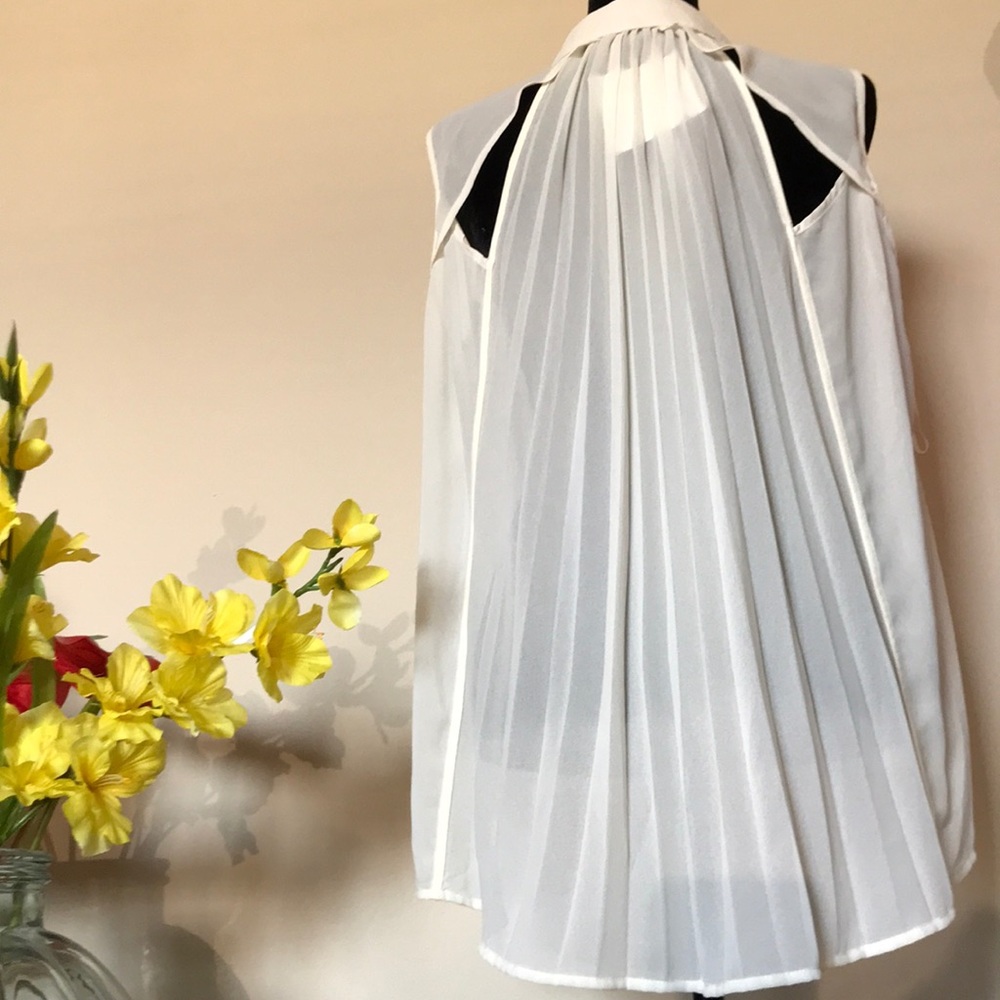 Miss Chie Vous Top 💐💐 - Picture 2 of 3